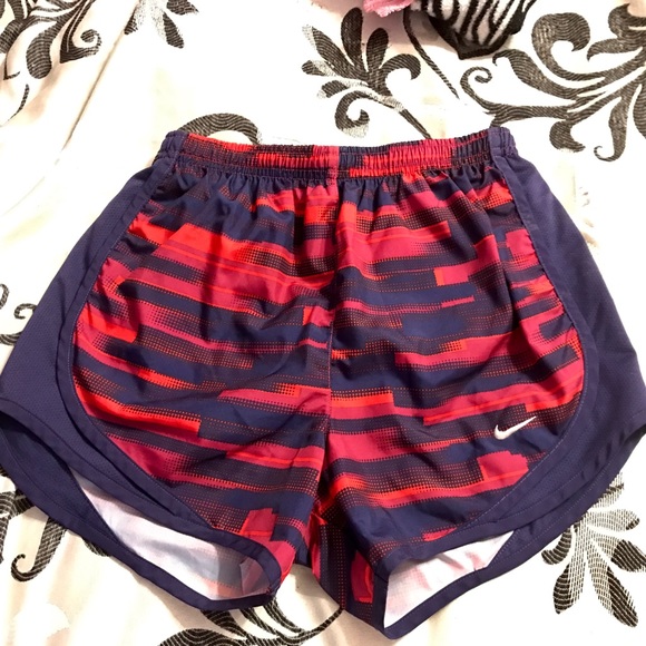 Nike Running shorts - Picture 1 of 3